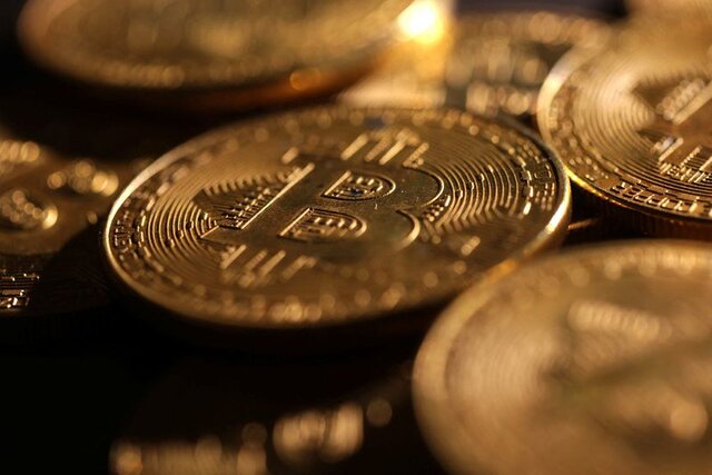 بیت‌کوین در کف قیمت یک ماهه ایستاد