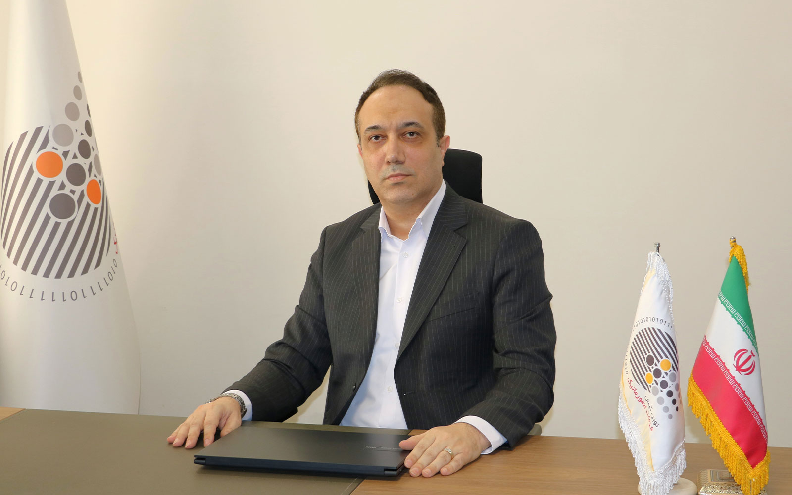 رحمان ملبوس‌باف مدیرعامل شرکت خدمات انفورماتیک نوین‌کیش شد