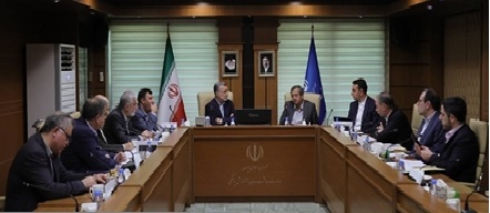 همکاری مستمر بانک مرکزی با وزارت بهداشت برای تأمین پایدار ارز دارو و تجهیزات پزشکی